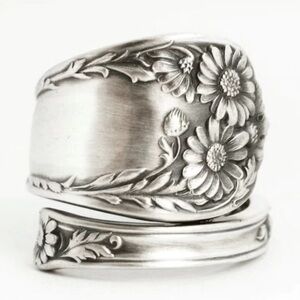 NEW Daisy Flower Silver Plated Spoon Ring